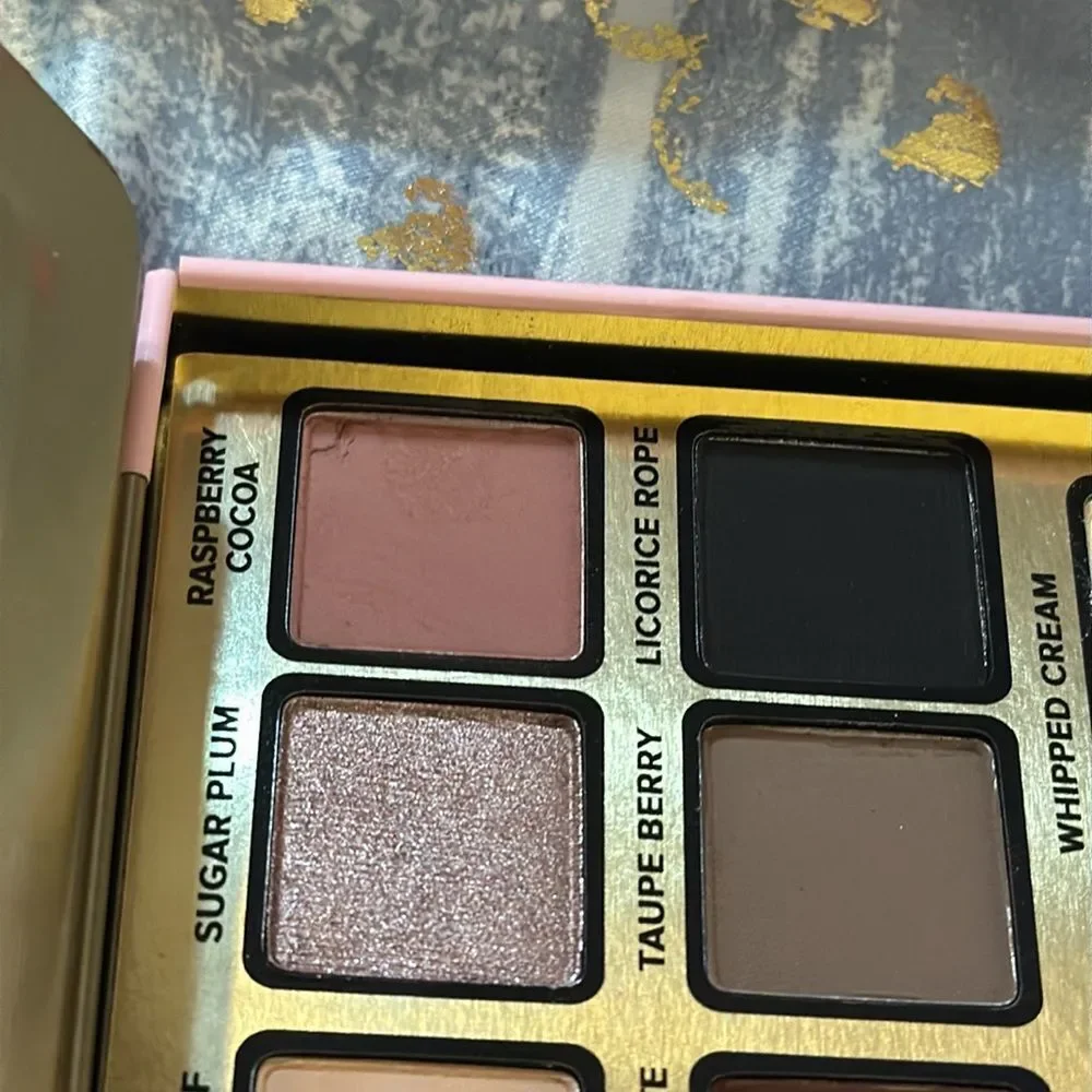 Too faced I want kandee eyeshadow palette limited edition make up